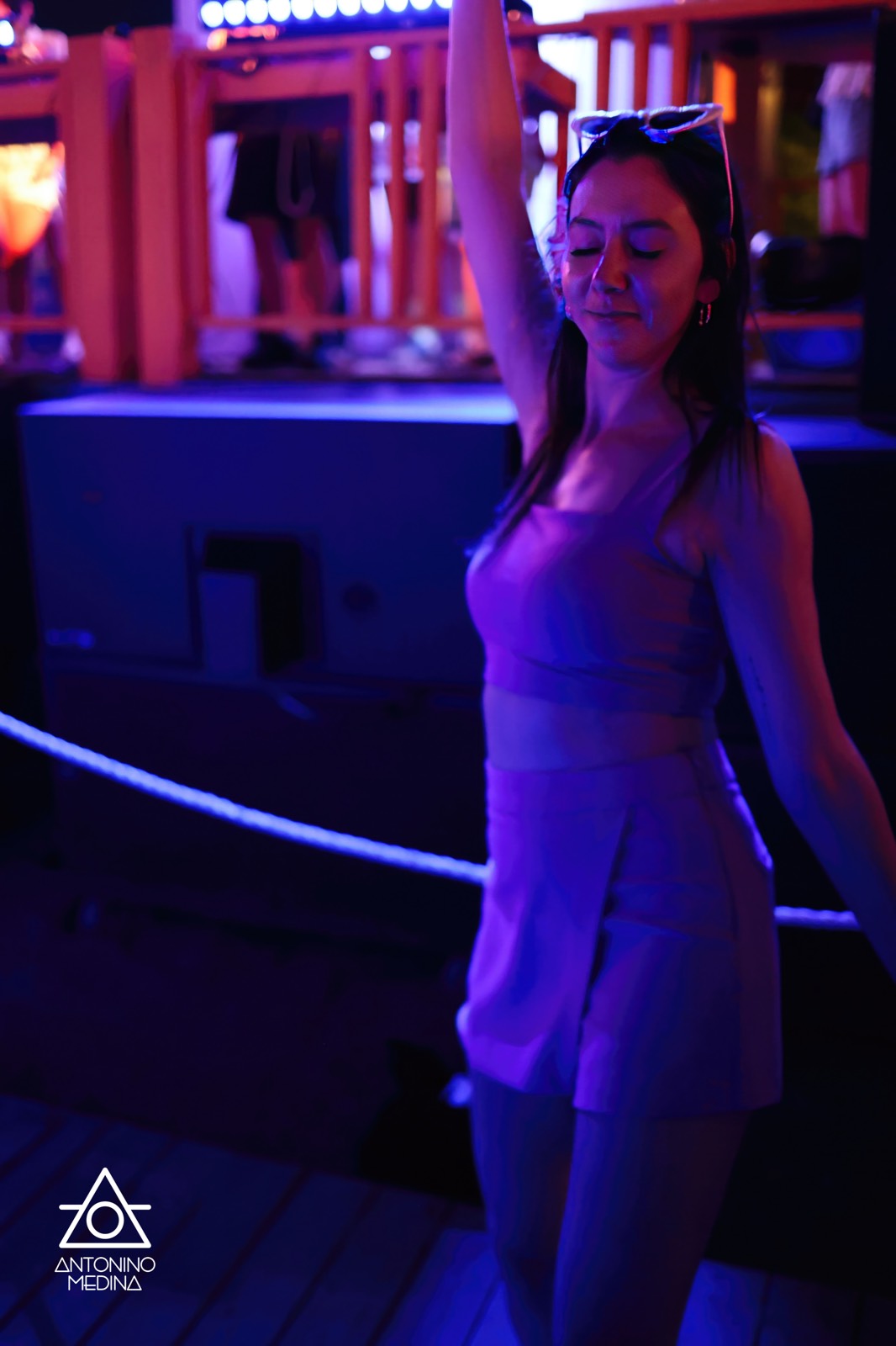 Arielle Roberge - Village au Pied-du-Courant (Disco night: La Ro